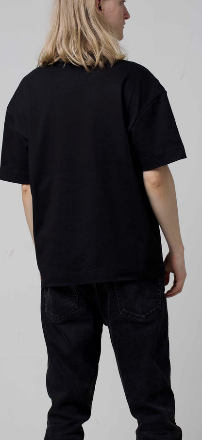 BLACK OVERSIZED T-SHIRT